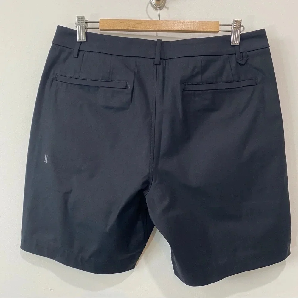 Kit Ace Mens NWT Navigator Essential Shorts Size 34 8in Inseam Black - Slim Fit